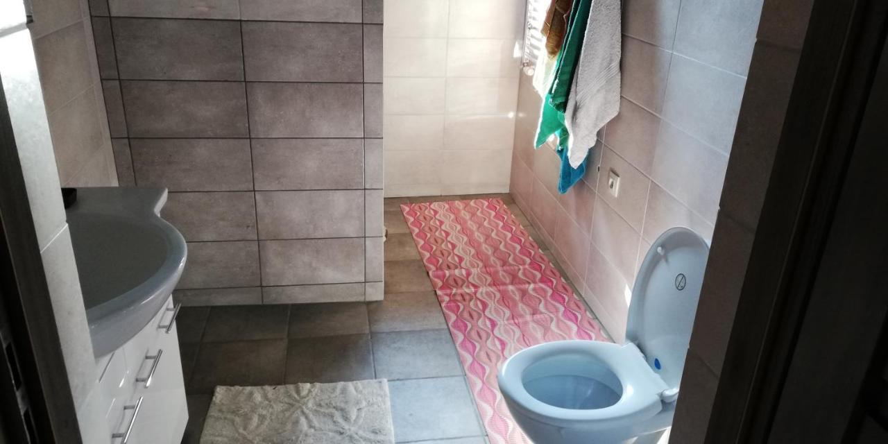 Pod Klonowym Sercem Kloczew Bagian luar foto
